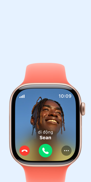 Apple Watch Series 9 hiển thị một cuộc gọi đến.